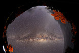 Australia's whole nightsky - Die milky way divides the night sky into two parts